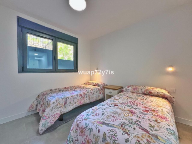 3 Bedrooms Apartment in Selwo