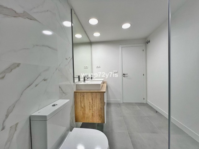 3 Bedrooms Apartment in Selwo