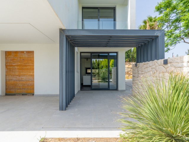 3 Bedrooms Villa in New Golden Mile