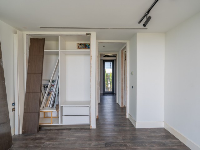 3 Bedrooms Villa in New Golden Mile