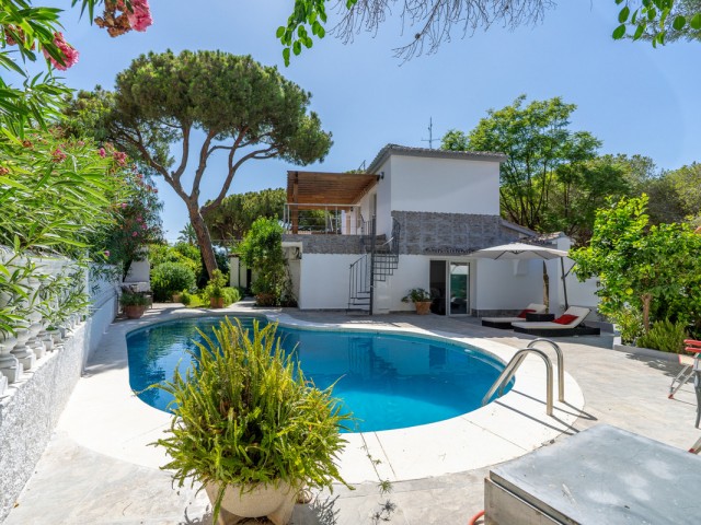 4 Schlafzimmer Villa in Marbesa