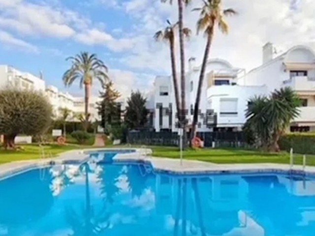 Appartement avec 2 Chambres  à Estepona