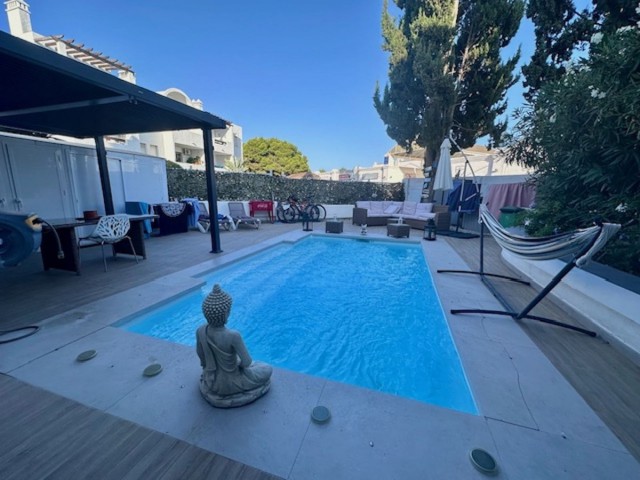 Appartement avec 2 Chambres  à Estepona