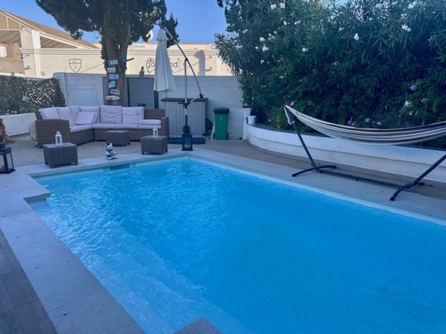 Appartement avec 2 Chambres  à Estepona