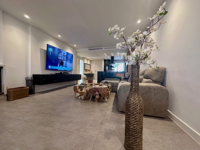 Appartement avec 2 Chambres  à Estepona