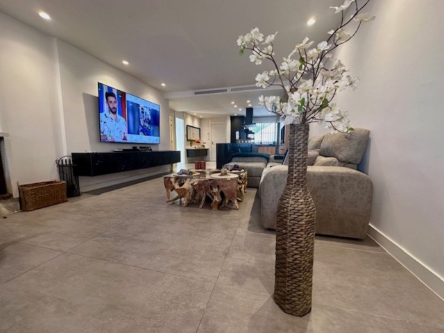 Appartement avec 2 Chambres  à Estepona