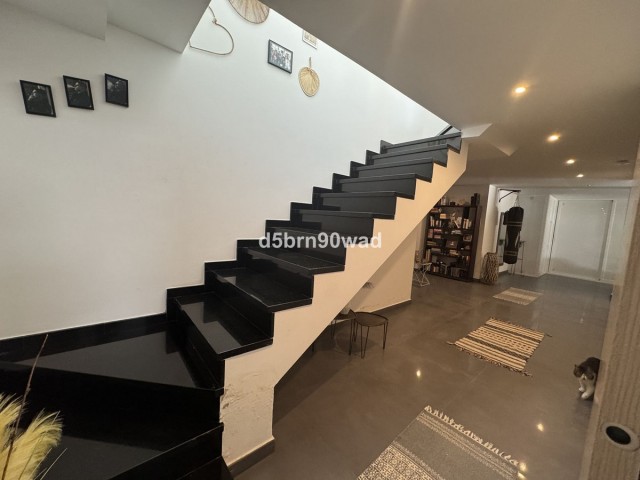 Villa avec 4 Chambres  à Estepona