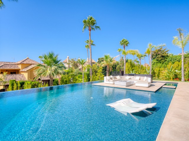 7 Bedrooms Villa in Sierra Blanca