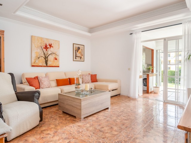 Leilighet, Nueva Andalucia, R5131159