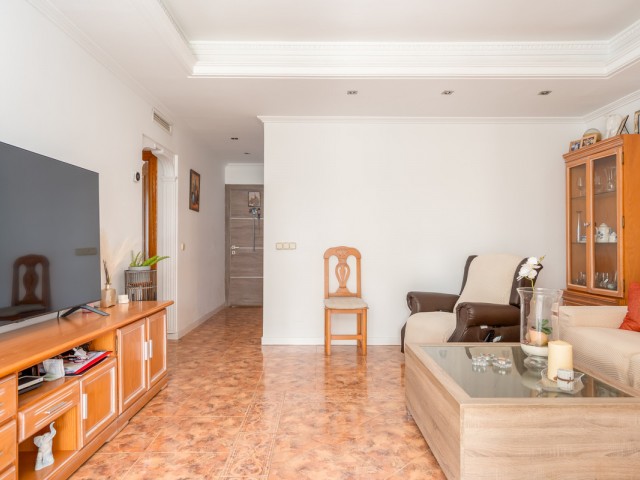 Huoneisto, Nueva Andalucia, R5131159