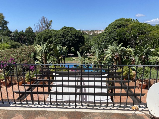 3 Bedrooms Apartment in Guadalmina Alta