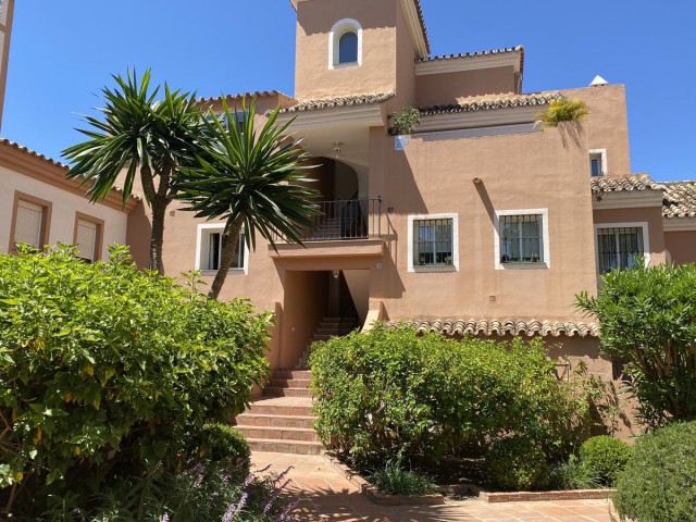3 Bedrooms Apartment in Guadalmina Alta
