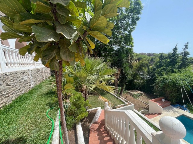 3 Bedrooms Villa in Torremuelle