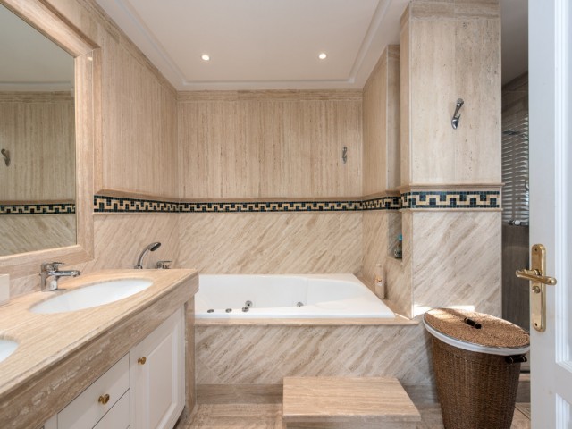 3 Bedrooms Apartment in The Golden Mile