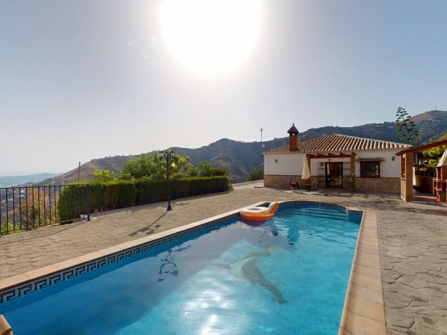 3 Bedrooms Villa in Arenas