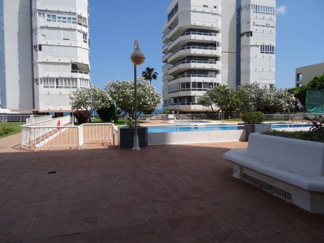 2 Schlafzimmer Apartment in La Carihuela