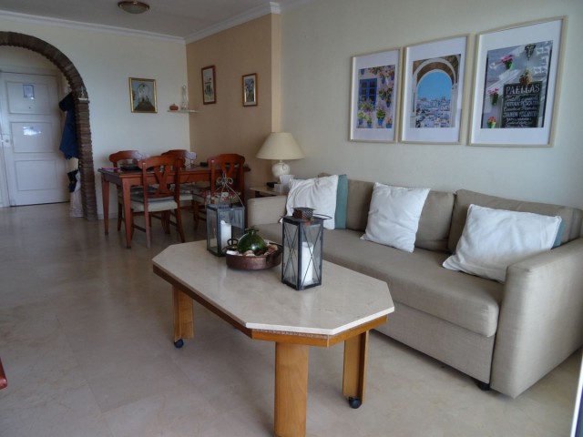 2 Schlafzimmer Apartment in La Carihuela