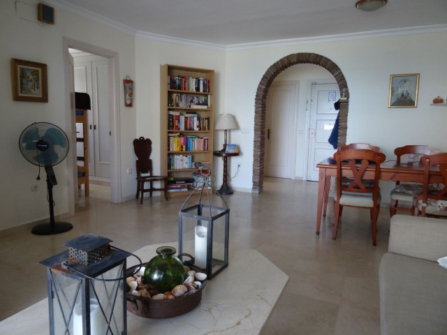 2 Schlafzimmer Apartment in La Carihuela