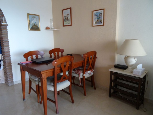 2 Schlafzimmer Apartment in La Carihuela