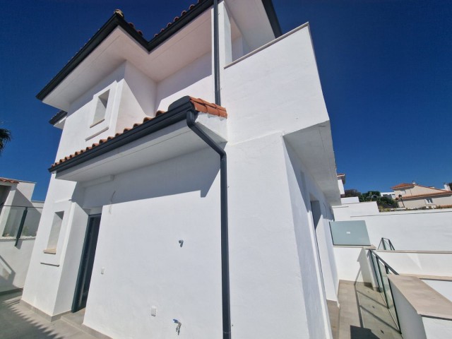 Villa con 2 Dormitorios  en Manilva