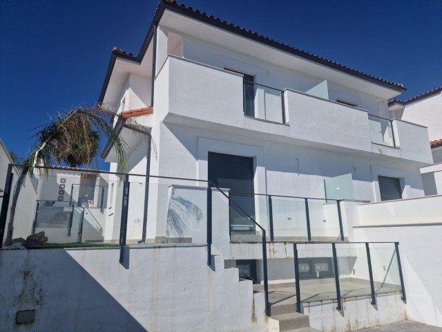 Villa con 2 Dormitorios  en Manilva