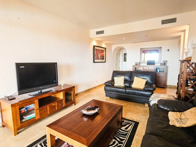 Apartamento con 2 Dormitorios  en La Duquesa