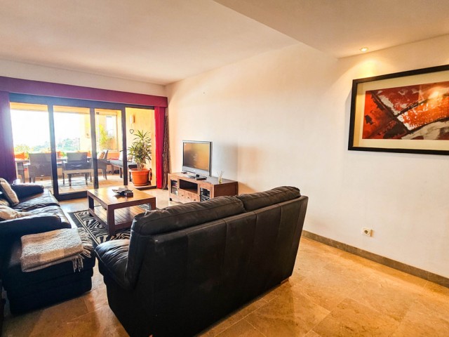 Apartamento con 2 Dormitorios  en La Duquesa