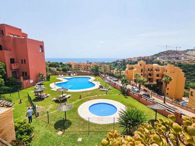 Apartamento con 2 Dormitorios  en La Duquesa
