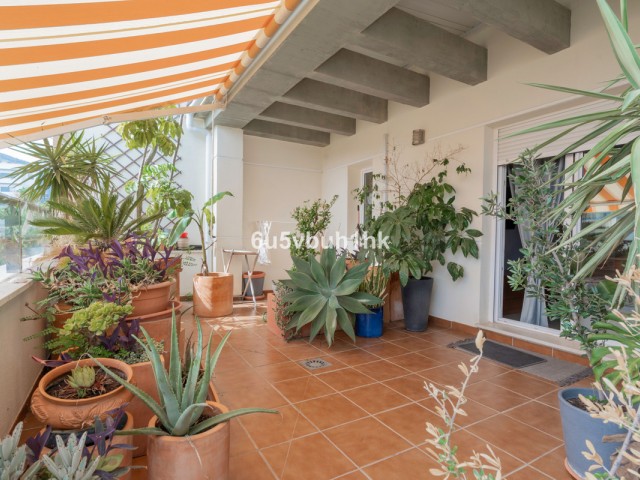 Ático con 4 Dormitorios  en El Pinillo