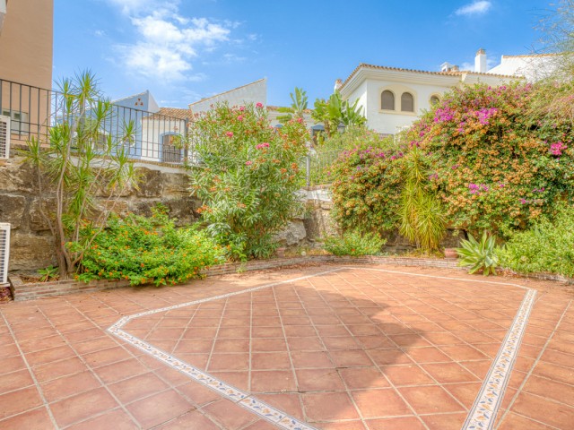 4 Slaapkamer Rijtjeshuis in Los Arqueros