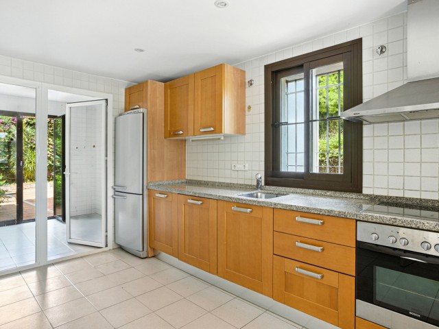 4 Slaapkamer Rijtjeshuis in Los Arqueros