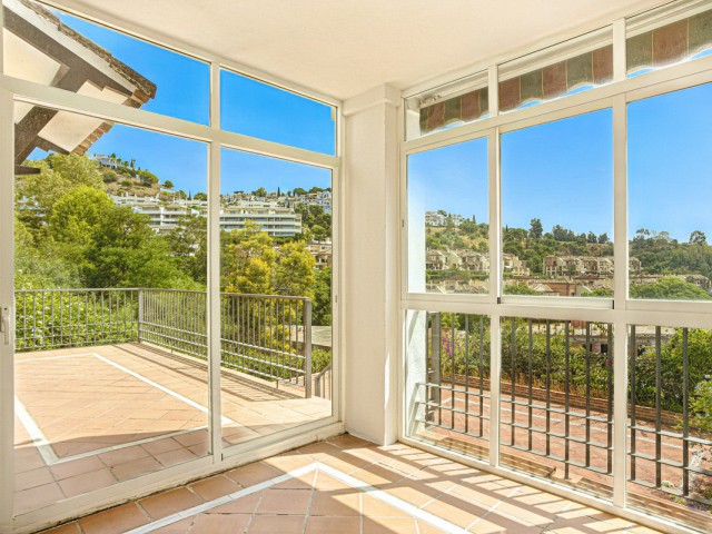 4 Slaapkamer Rijtjeshuis in Los Arqueros