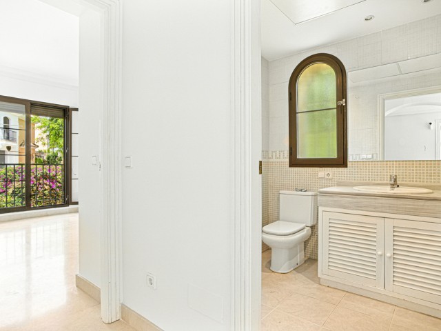 4 Slaapkamer Rijtjeshuis in Los Arqueros