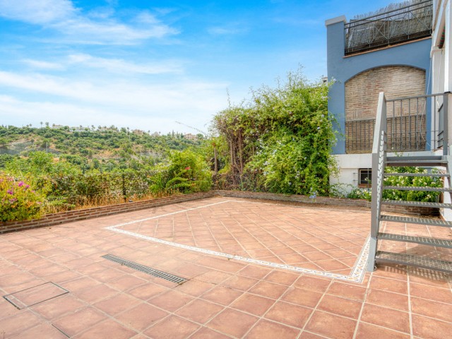 4 Slaapkamer Rijtjeshuis in Los Arqueros