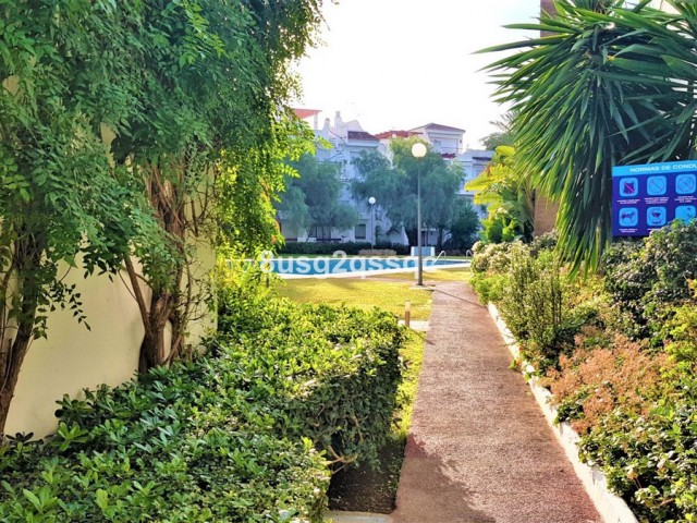 Appartement avec 3 Chambres  à Costalita