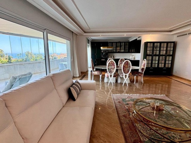 3 Bedrooms Apartment in Marbella