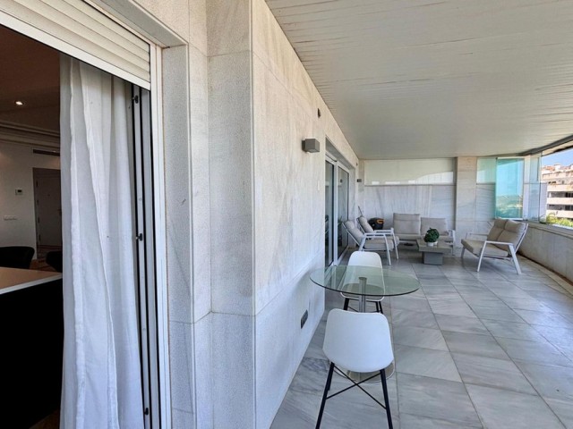 3 Bedrooms Apartment in Marbella