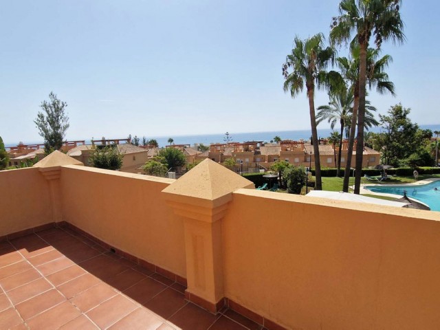 Maison mitoyenne avec 3 Chambres  à Estepona