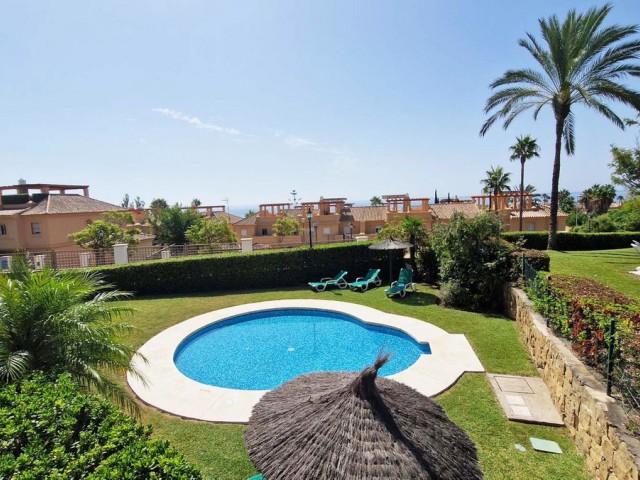 Maison mitoyenne avec 3 Chambres  à Estepona