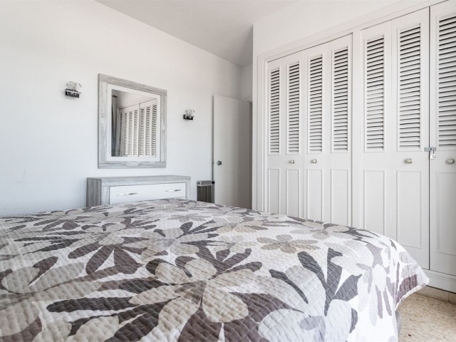 Apartamento con 3 Dormitorios  en Los Boliches