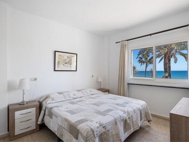 Apartamento con 3 Dormitorios  en Los Boliches