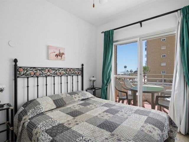 Apartamento con 3 Dormitorios  en Los Boliches