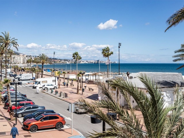 Apartamento con 3 Dormitorios  en Los Boliches