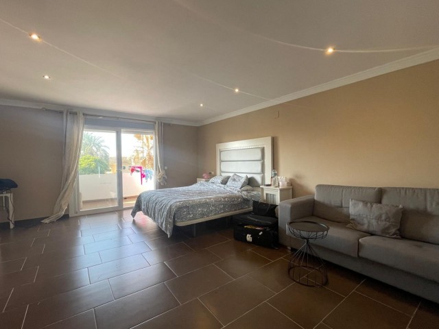 7 Soveroms Villa i Marbella