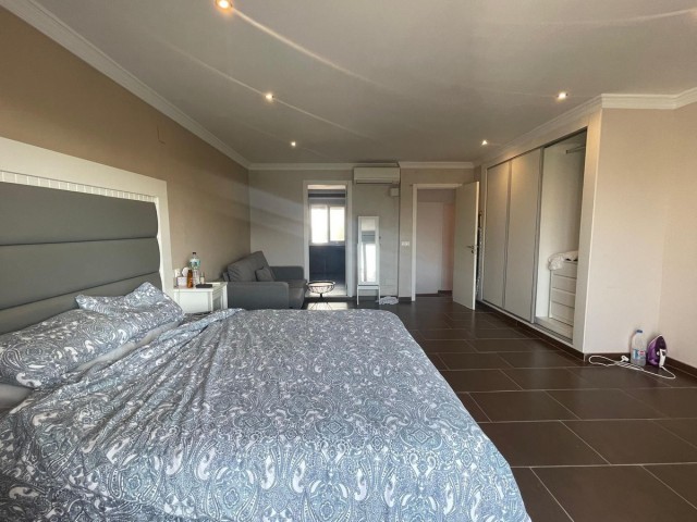 7 Soveroms Villa i Marbella