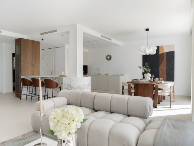 Appartement avec 3 Chambres  à Nueva Andalucía