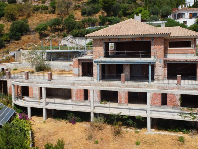 7 Bedrooms Villa in Mijas