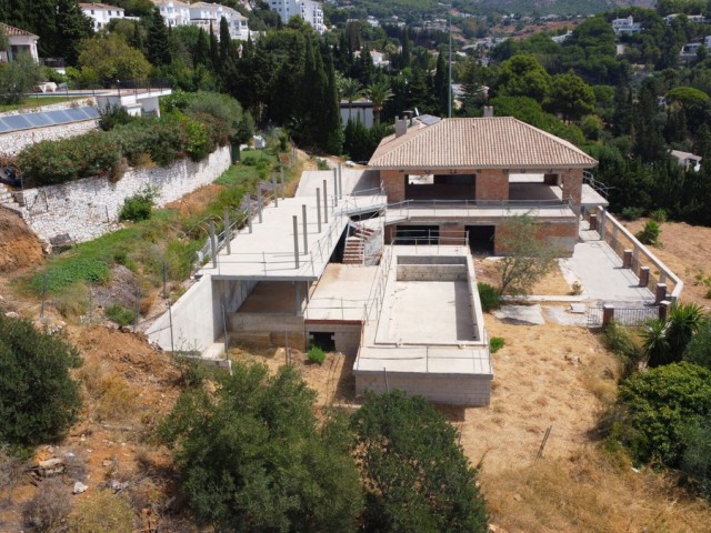 7 Bedrooms Villa in Mijas