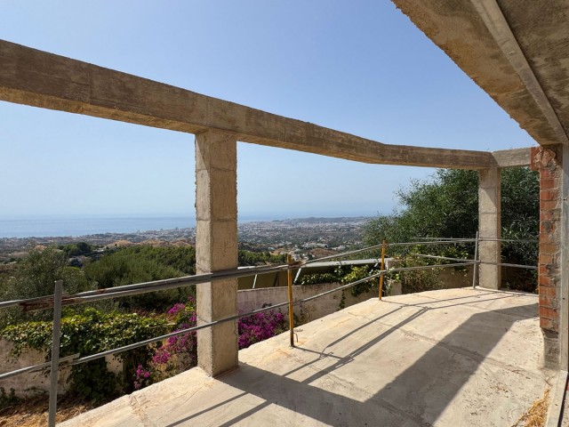 7 Bedrooms Villa in Mijas