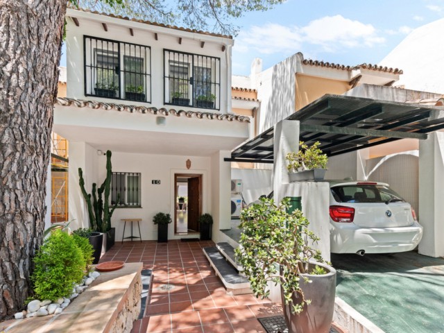4 Slaapkamer Rijtjeshuis in La Quinta